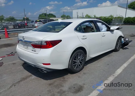 2016 Lexus Es 350 z USA, uszkodzony, nr VIN JTHBK1GG5G2242162